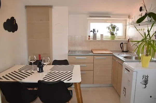 Tiro Apartment Pula 0*,  Croatia
